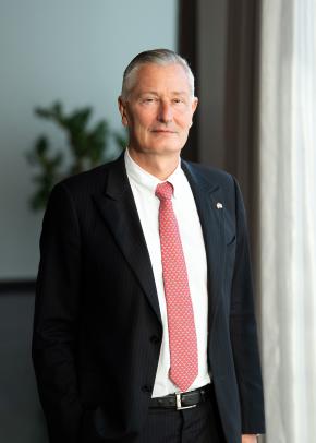 Swiss Ambassador Jacques Pitteloud headshot